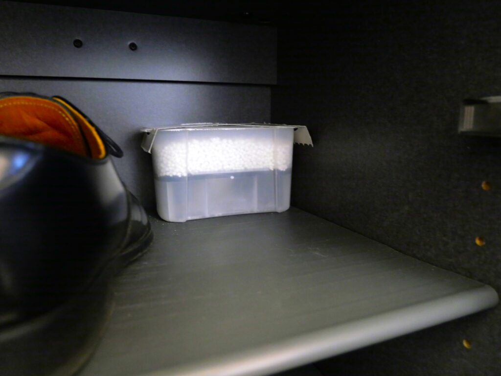 「除湿剤が効かない…」と感じたら、置き場所を見直して！